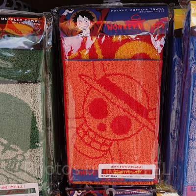 USJ×ワンピースコラボグッズ：マフラータオル（ルフィ）
