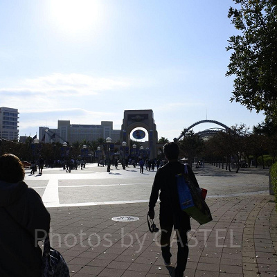 USJ／駐車場側のコロシアムアーチ（2023年10月）