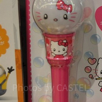 USJのバブルワンドは先端が光る