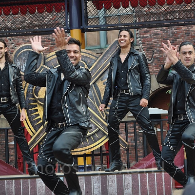 USJのワールド・ストリート・フェスティバル「マレヴォ・デ・アルゼンチーナ」アルゼンチン・ガウチョのパフォーマンスシーン