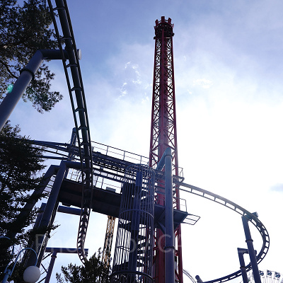 52メートルから垂直落下！レッド・タワー