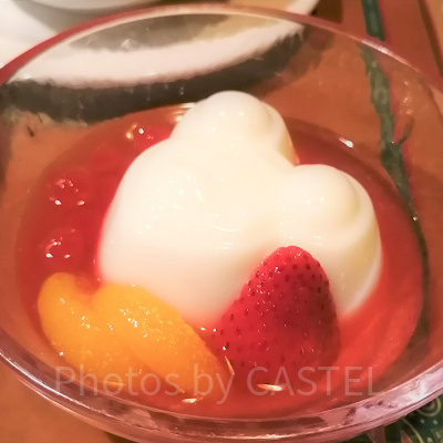 ヴォルケイニア・レストラン：デザートメニュー