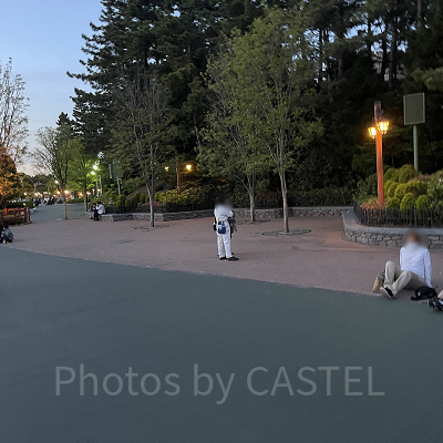 エレクトリカルパレード待ち（19:00ごろ）