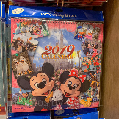 壁掛けカレンダー