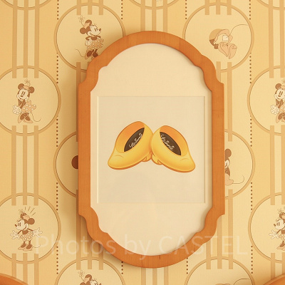 ミニーマウスルーム（アンバサダーホテル）の壁