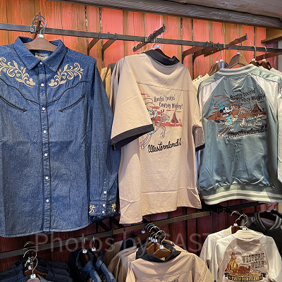 ウエスタンウエアの洋服