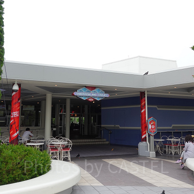 トゥモローランド・テラスはどんなレストラン？