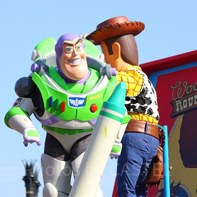 パークでバズに会える場所は？