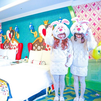 白うさぎのファンキャップコーデ