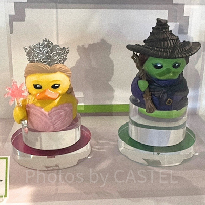 ウィキッドのラバーダックフィギュア