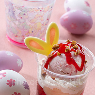 ストロベリームース＆レモンゼリースーベニアカップ付き