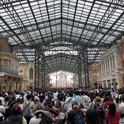  2022年9月15日(木)開園直後のワールドバザール