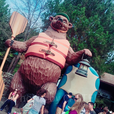 ワールドオブカラーのファストパスはクマのところで