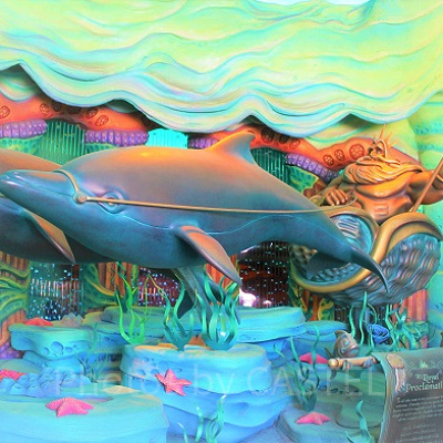 エリアやアトラクションの背景を知るともっと楽しめる