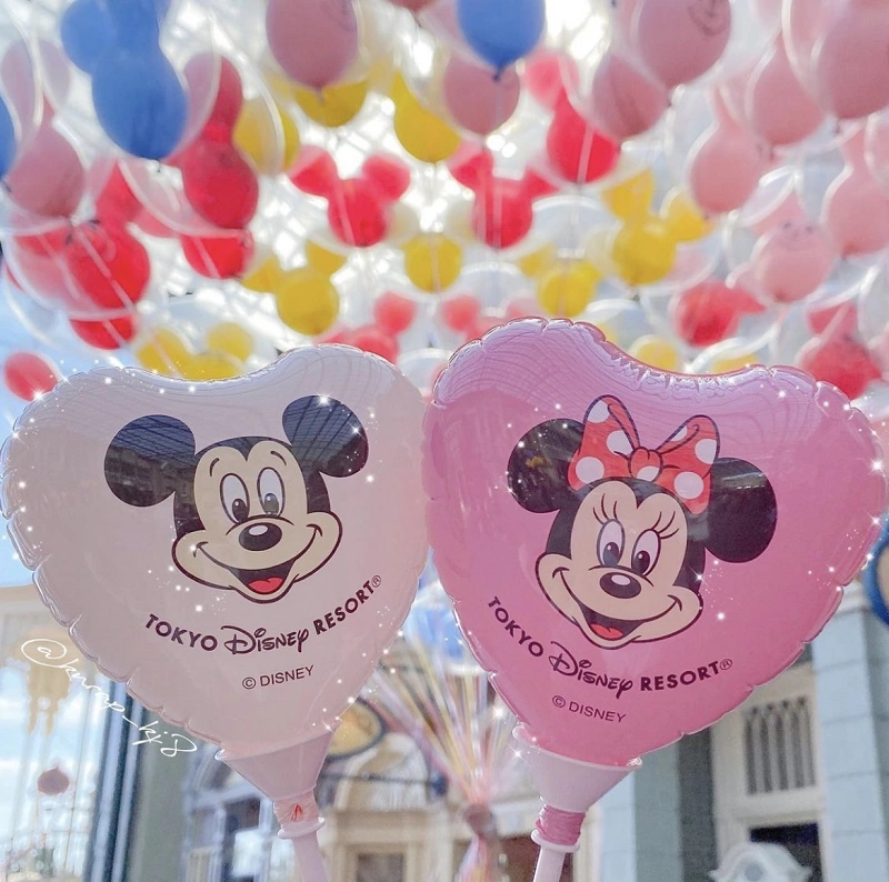 大人気】ディズニーの手持ちバルーン全12種！かわいい写真の撮り方まとめ！ 