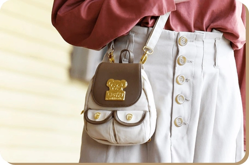 also-available-as-a-pochette-
