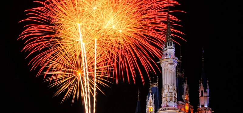 ディズニー花火「ディズニー・ライト・ザ・ナイト」とは？開催