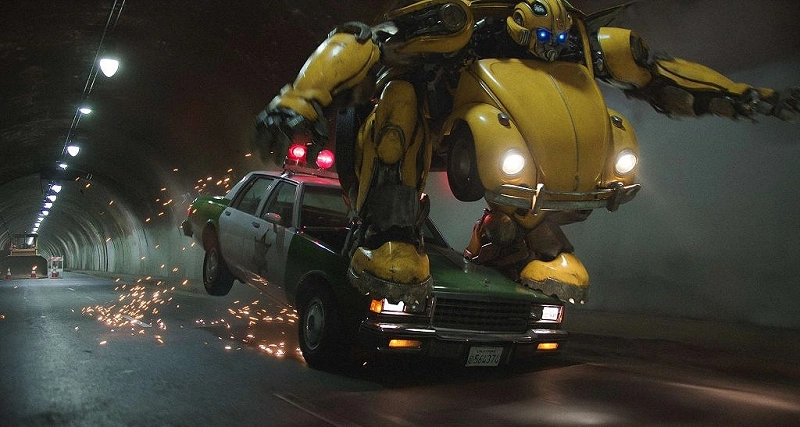 bumblebee-jumping-on-police-