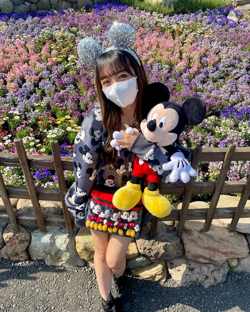 ディズニーカチューシャ】シルバーカラーのスパンコールカチューシャを