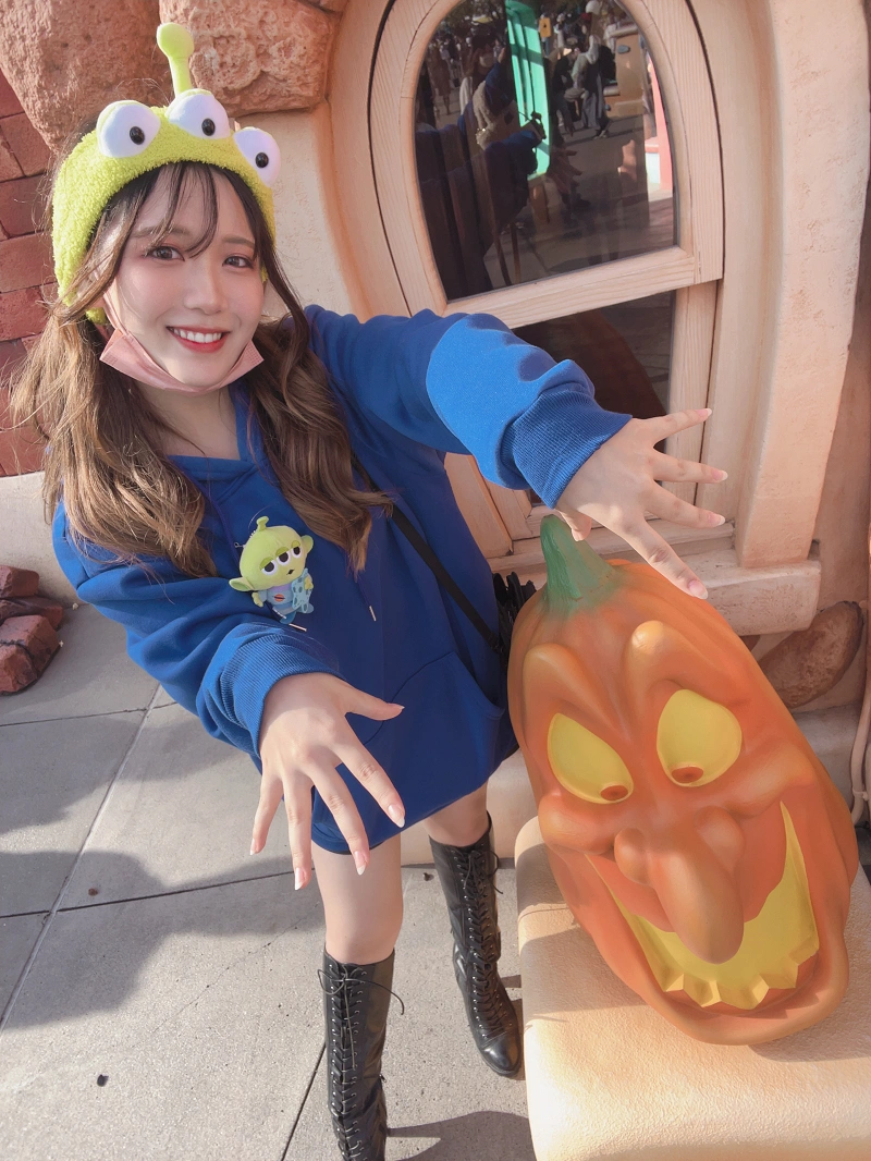 1/15発売】ディズニー×蜷川実花グッズ8選！写真集が登場！人気のポスト