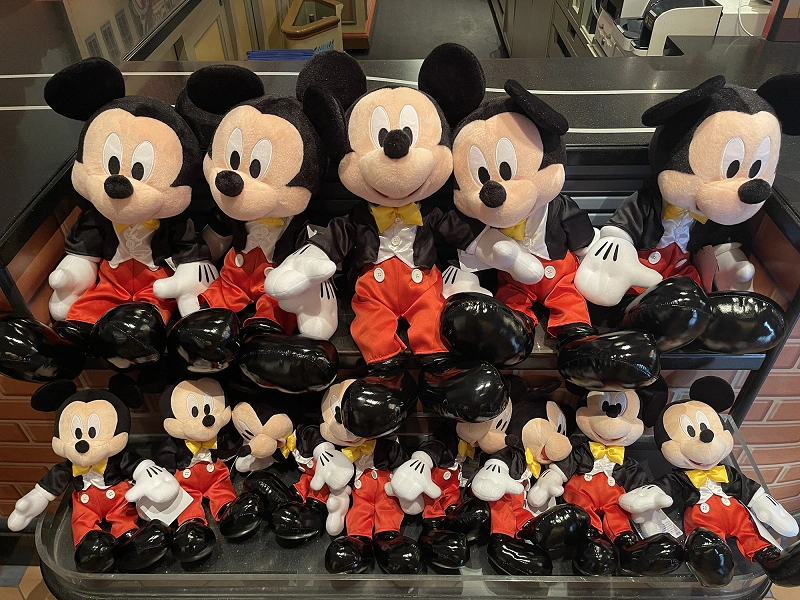 mickey-plush-j139503.webp