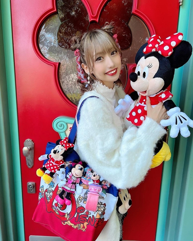 2025】おすすめディズニーストラップまとめ！ぬいぐるみ