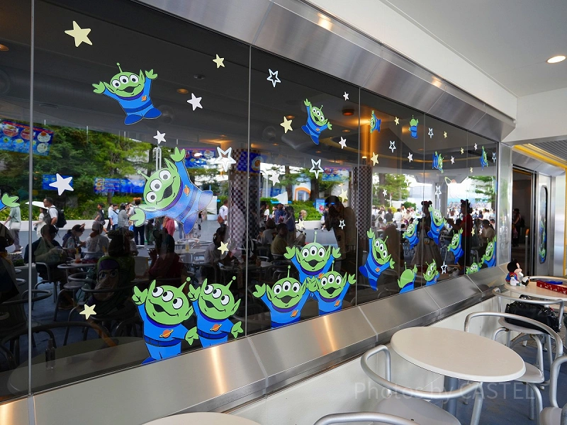 decorations-at-pan-galactic-