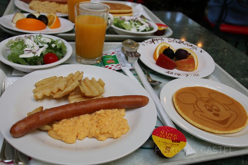 ディズニーキャラクターブレックファストの予約方法とコツ！一緒に朝食を食べよう！