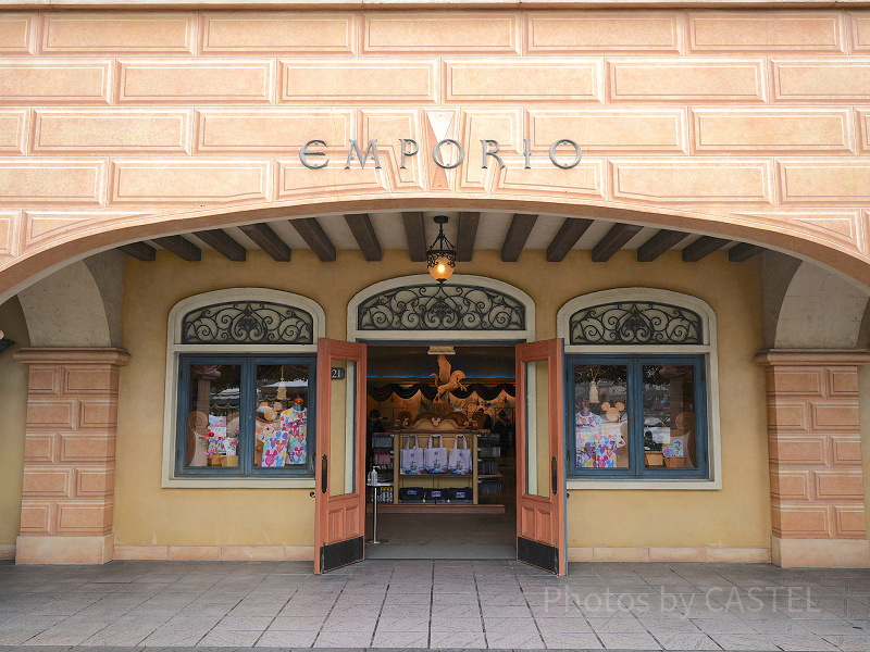 エンポーリオはディズニーシーの百貨店！場所、取扱いグッズまとめ！スタンバイパスは必要？
