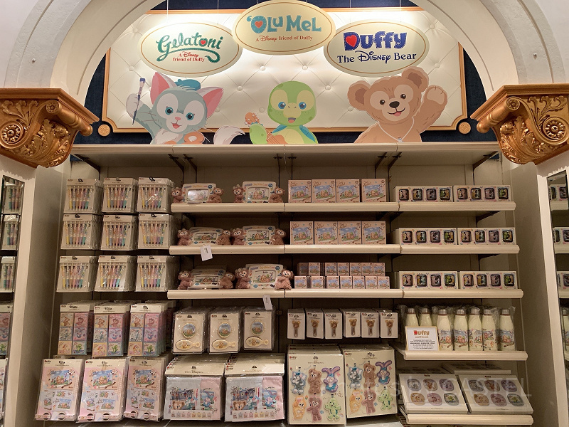 【11/19発売】「ダッフィー&フレンズのSay cheese!」グッズ29選！6人全員集合のシー限定お土産！