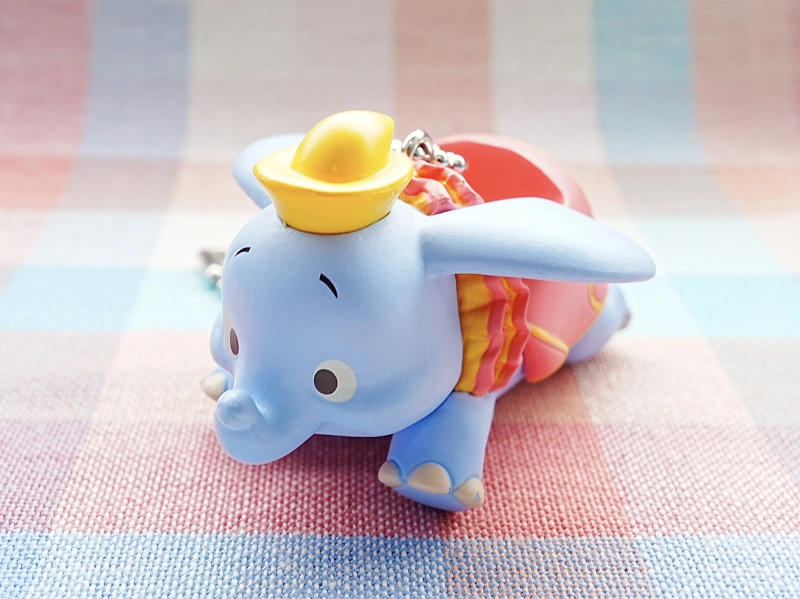 ガチャガチャ♡ディズニー flying-dumbo-key-chain-disney-