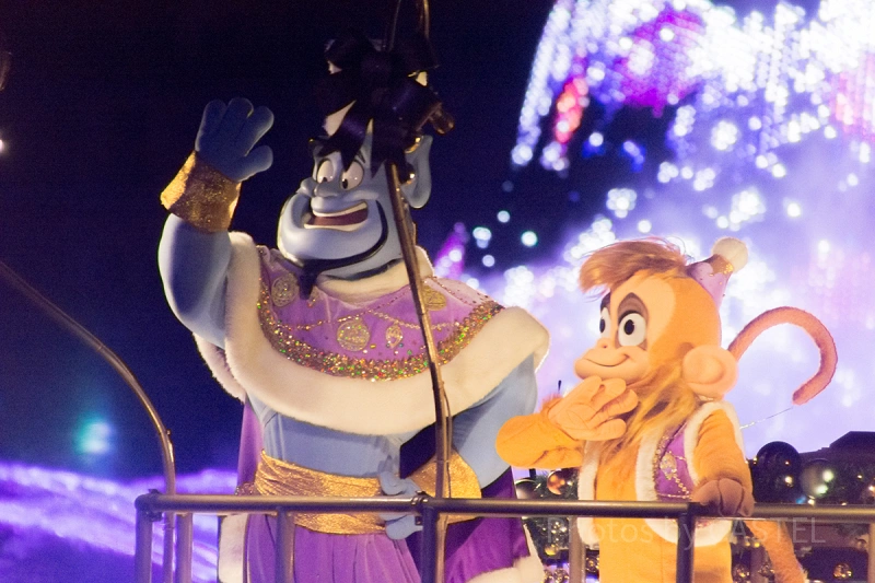 ディズニー ランプの魔人 スワロフスキー SWAROVSKIアラジン ジーニー