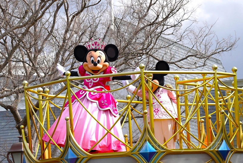 greeting-parade-totally-minnie