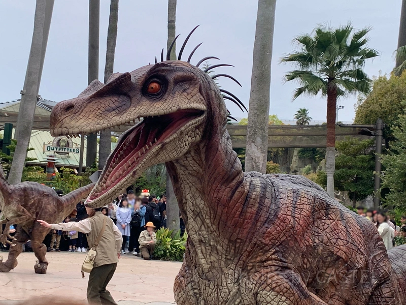 jurassic-world-raptor-alert-