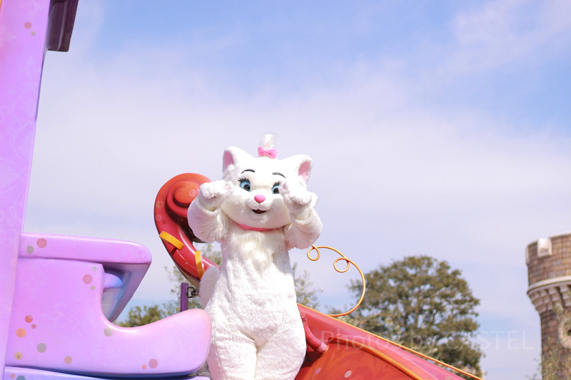 パリディズニー公式 裏起毛トレーナー マリーちゃんトレーナー