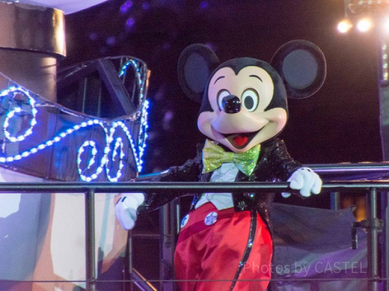 【2018】ミッキーコスプレのポイントまとめ！ディズニーハロウィンで仮装を楽しもう！