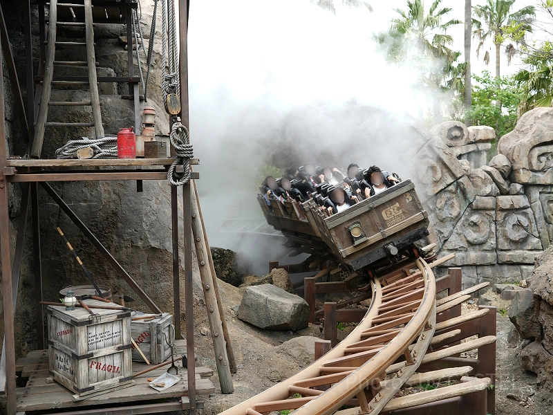 最新情報】ディズニーのシングルライダーが復活！運営状況や対象施設・乗り方をおさらい！