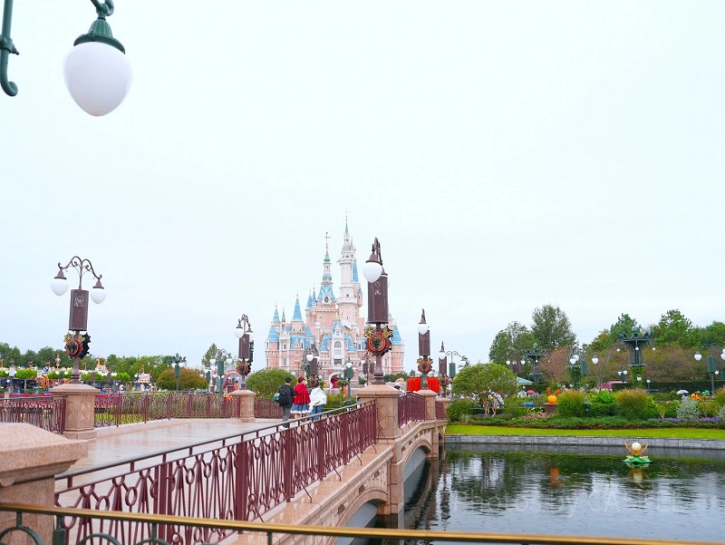 shanghai-disneyland-by-tour-