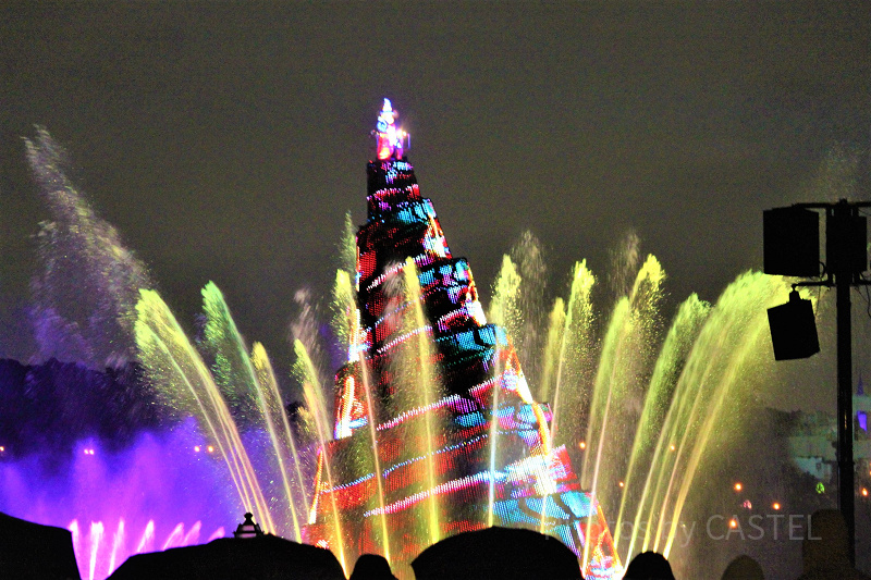 東京ディズニーシーでショーを楽しめるレストランはある？