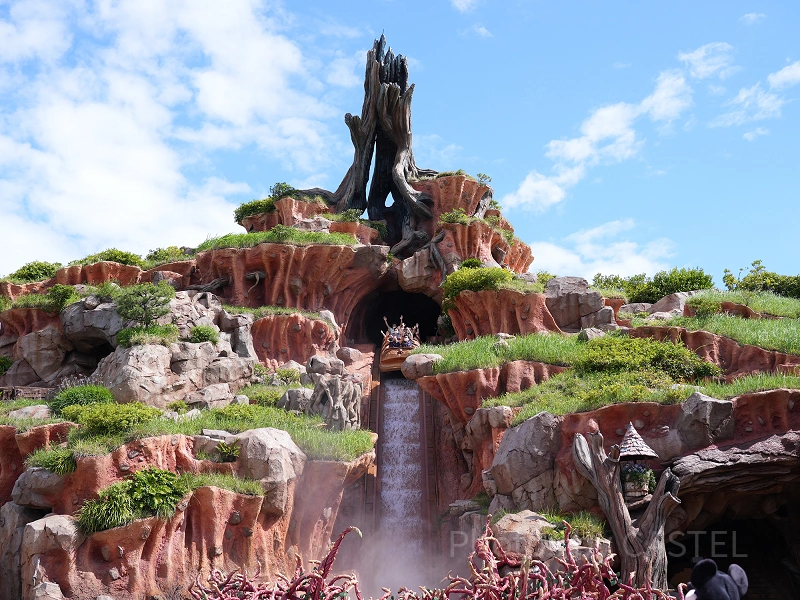 クリッターカントリー】BGMの音楽・アトラクション・レストラン