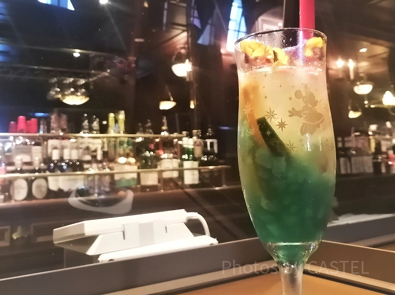 teddy-roosevelt-lounge-drinks-
