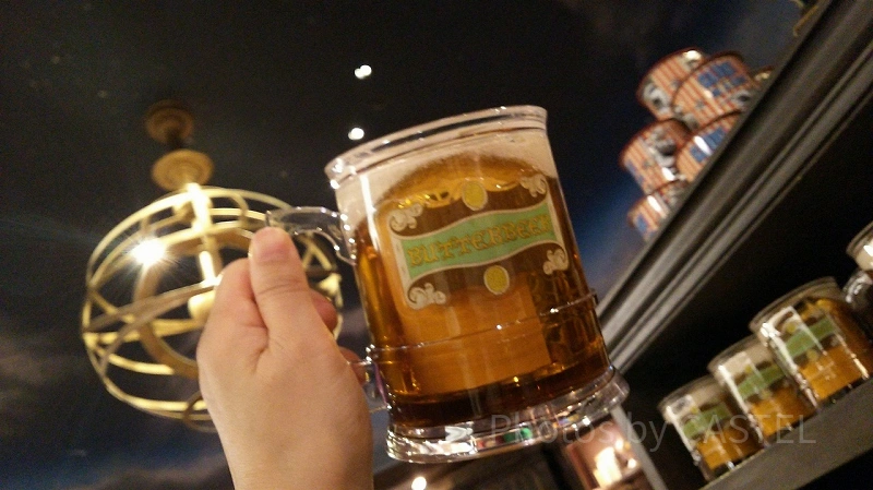 USJ】大人気バタービールを味レポ解説！ハリーポッターエリアの名物ドリンク！季節限定やプリンも！