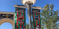 ユニバのクリスマスフラッグ（2020年）| キャステル | CASTEL ディズニー情報