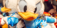 ドナルドぬいぐるみバッジ| キャステル | CASTEL ディズニー情報