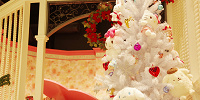 キティキャッスルのクリスマスデコレーション| キャステル | CASTEL ディズニー情報
