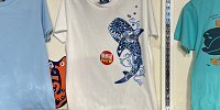 美ら海水族館のジンベエザメに浪花文様Tシャツ| キャステル | CASTEL ディズニー情報