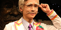 歴史を紹介するいちご博士| キャステル | CASTEL ディズニー情報