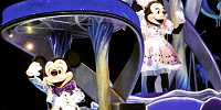 ナイト・フォール・グロウのフロート| キャステル | CASTEL ディズニー情報