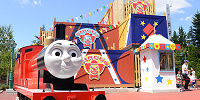 立体迷路トーマス・サーカス| キャステル | CASTEL ディズニー情報