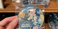 缶バッジ（2022ディズニー夏グッズSUISUI SUMMER）| キャステル | CASTEL ディズニー情報